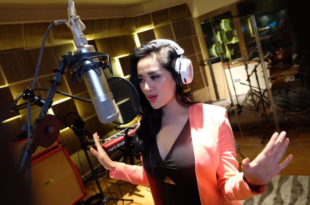 Tiara Dewi © 2016 brilio.net Tiara Dewi © 2016 brilio.net