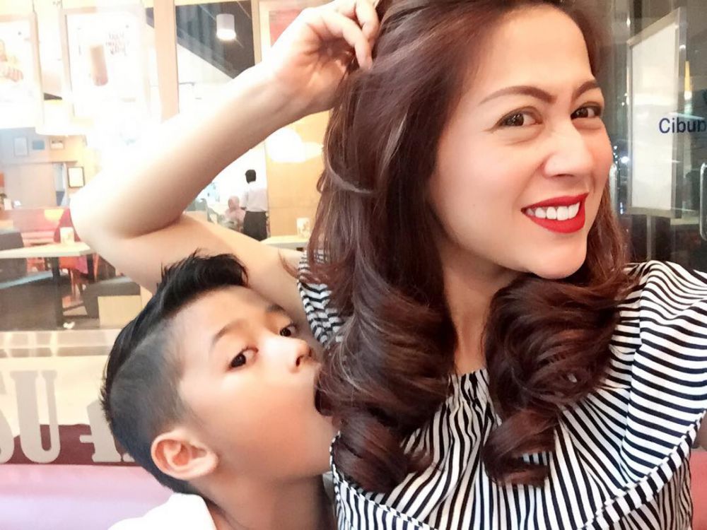 foto istri denny © 2016 brilio.net foto istri denny © 2016 brilio.net