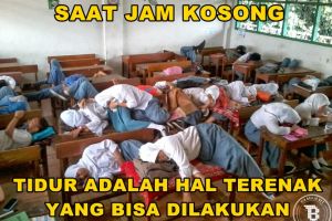 12 Meme kocak ini ingatkan kamu pas situasi jam kosong di sekolah