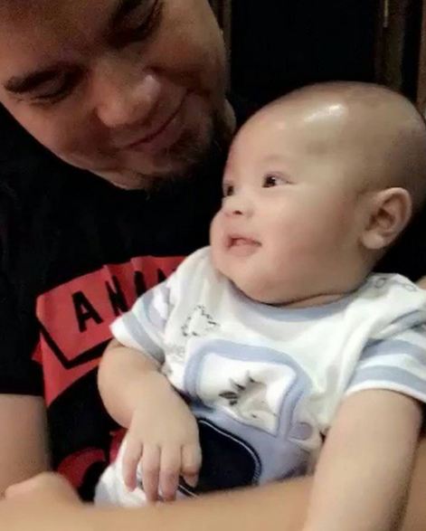 Ahmad Dhani Baby Er © 2016 brilio.net Ahmad Dhani Baby Er © 2016 brilio.net