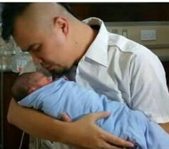 Ahmad Dhani Baby Er © 2016 brilio.net Ahmad Dhani Baby Er © 2016 brilio.net