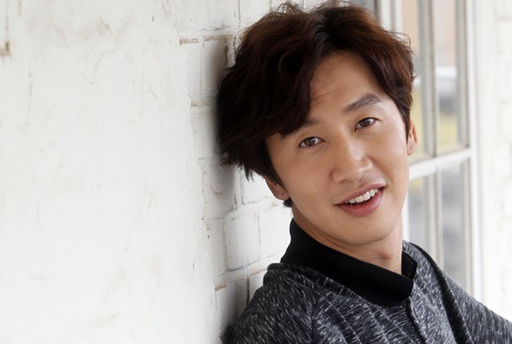Kerap tampil konyol, aktor Running Man Lee Kwang-soo aslinya memesona