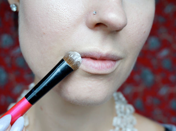 tutorial bibir kylie  © 2016 brilio.net tutorial bibir kylie  © 2016 brilio.net