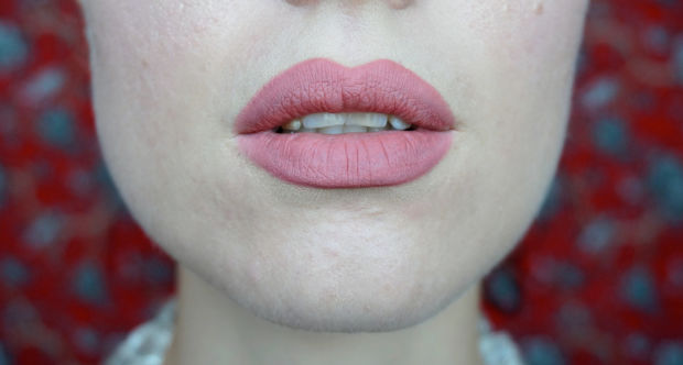 tutorial bibir kylie  © 2016 brilio.net tutorial bibir kylie  © 2016 brilio.net