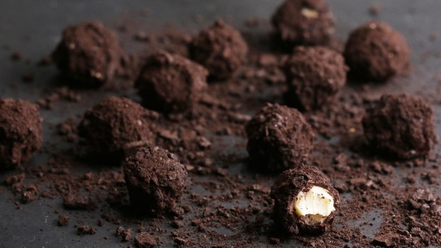 16 Olahan bola-bola coklat ini dijamin bikin lidah bergoyang