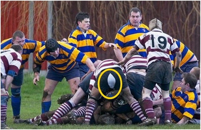 10 Momen kecelakaan olahraga ini miris tapi juga bikin cekikikan