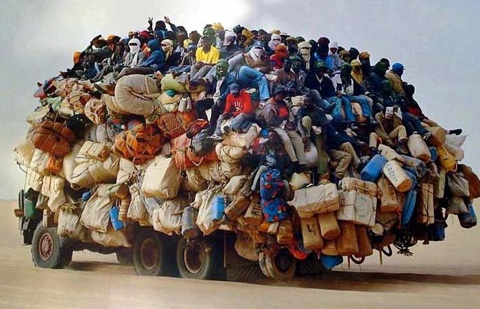 kelebihan penumpang © 2016 brilio.net kelebihan penumpang © 2016 brilio.net