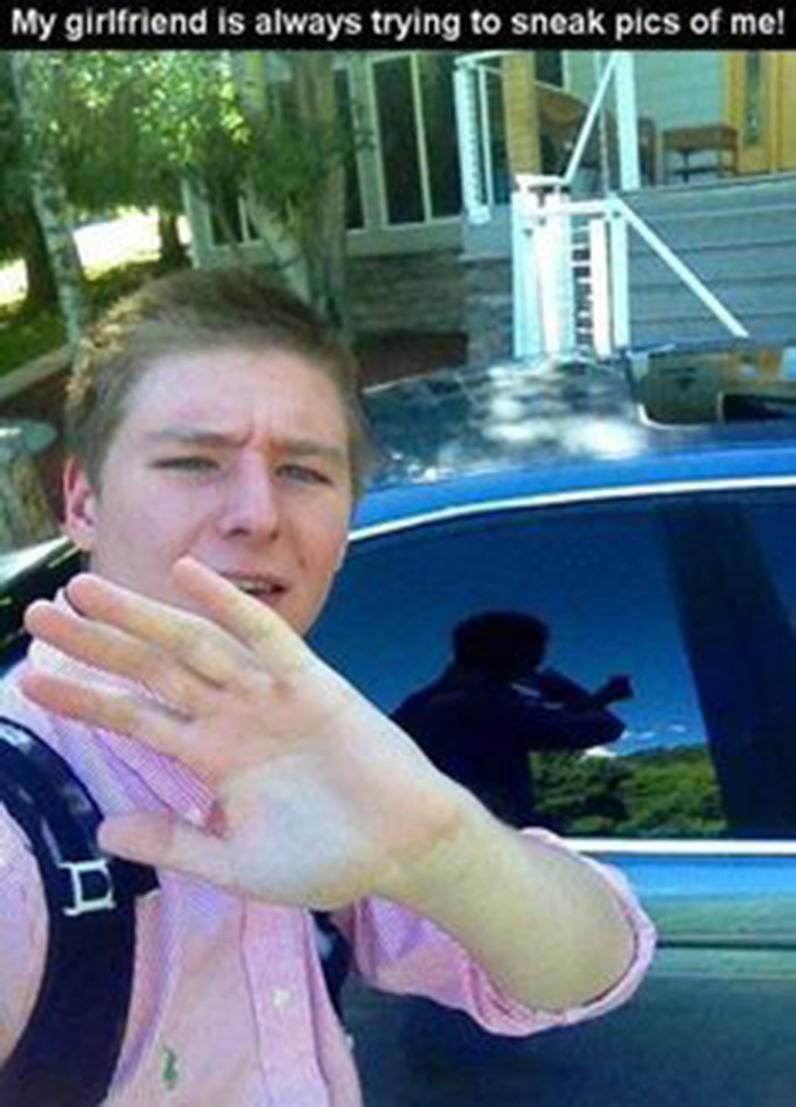 Foto salah fokus gara-gara cermin © 2016 brilio.net / Imgur