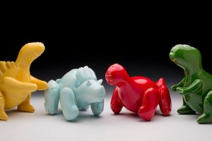 Tampak seperti balon, 14 patung ini ternyata dibuat dari keramik