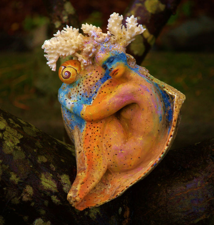 ukiran pantai  Debra Bern