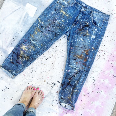 Yuk sulap jeans lama kamu jadi baru pakai 13 cara kreatif ini