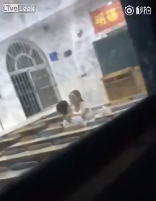 remaja mesum di kelas © 2016 brilio.net