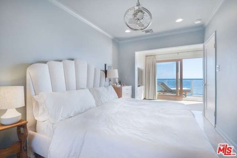 Rumah Leonardo DiCaprio © 2016 harpersbazaar.com