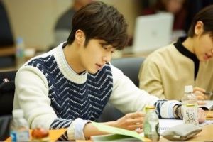 10 Foto BTS K-Drama 'Cinderella and Four Knight', seru abis