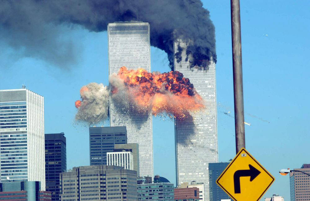Siapa sosok orang jatuh dari gedung saat tragedi 11 September ini?