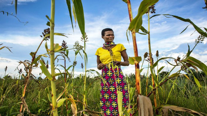 wanita suku Kurya © 2016 brilio.net