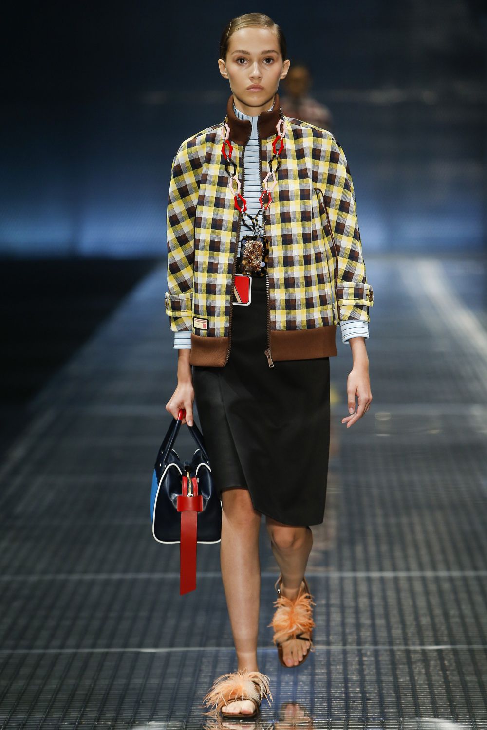 milan fashion  © 2016 brilio.net