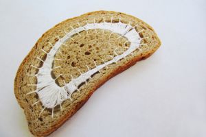 Seniman ini bordir roti untuk hasilkan karya seni indah, ini 8 fotonya
