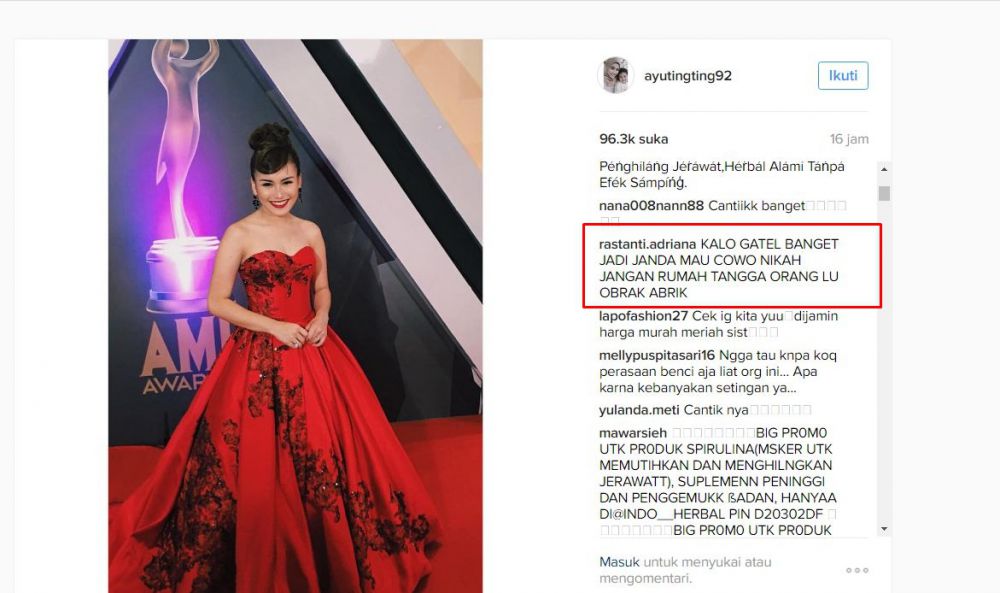 Komentar Gaun Ayu © 2016 brilio.net Komentar Gaun Ayu © 2016 brilio.net