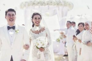 Resmi menikah, ini 10 foto pernikahan si cantik Asty Ananta