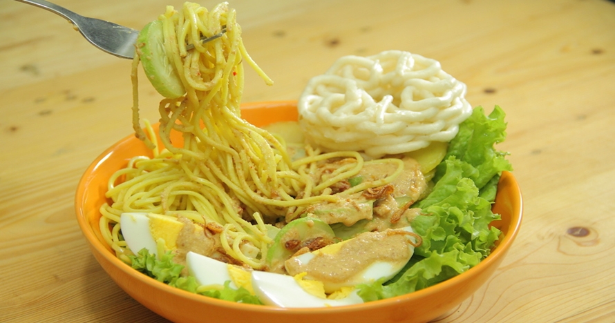 Rujak Pengantin, sensasi makan rujak yang lain dari biasanya 