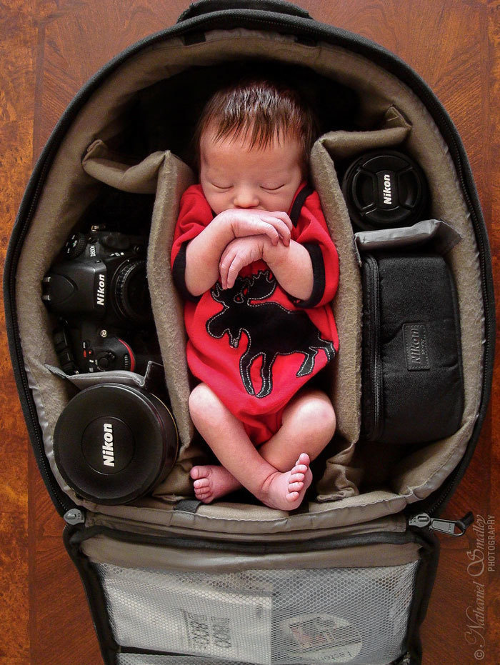 Ayah ini memperlakukan bayinya seperti kamera, 10 foto ini buktinya