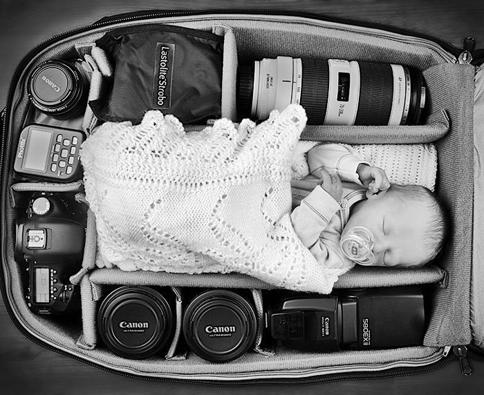 Ayah ini memperlakukan bayinya seperti kamera, 10 foto ini buktinya