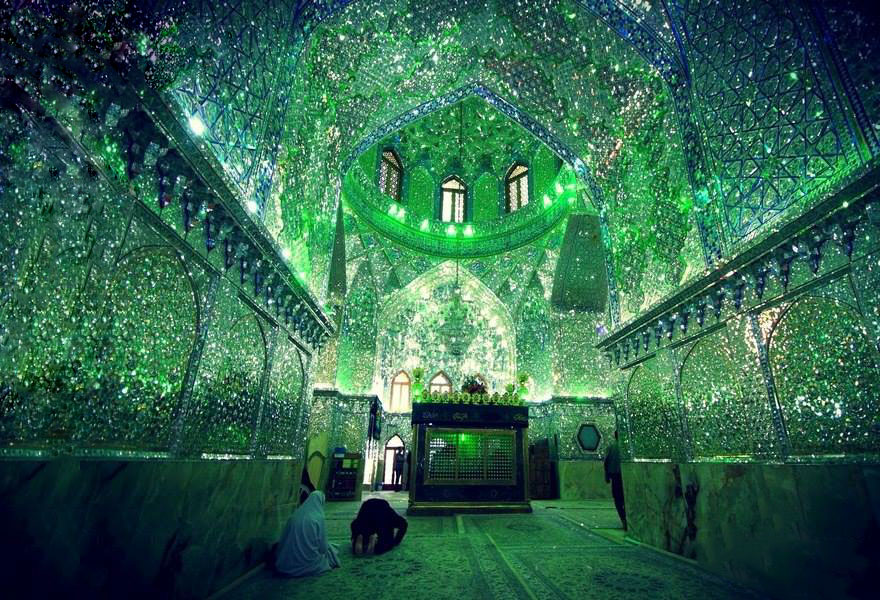 Shah Cheragh © 2016 brilio.net Shah Cheragh © 2016 brilio.net