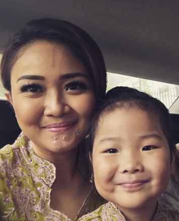 Kekompakan cici panda & alika © 2016 Instagram