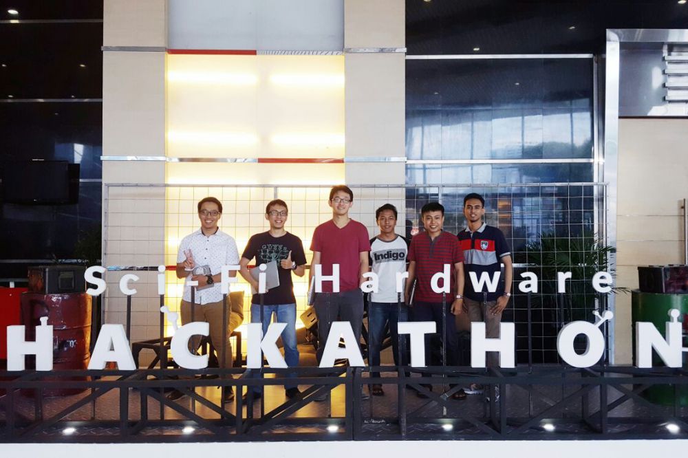 Mosquito Locator Hardware Hackathon © 2016 brilio.net