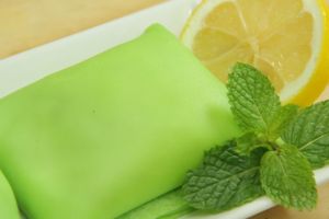 Tak perlu ke Medan, yuk bikin sendiri Pancake Durian yang lezat abis