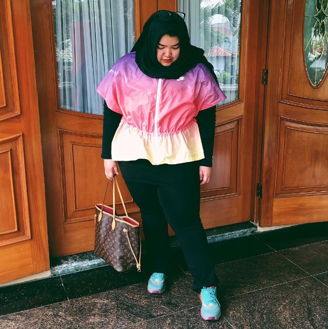 hijab plus size  © 2016 brilio.net hijab plus size  © 2016 brilio.net