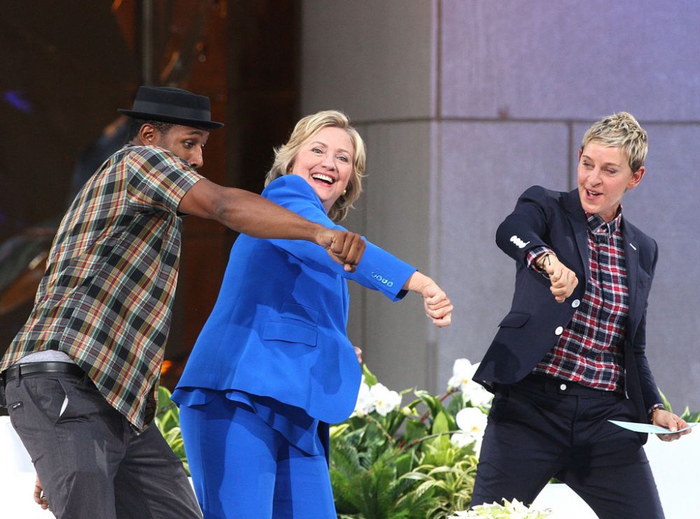 15 Foto tunjukkan Hillary Clinton nggak gagap budaya pop, gaul abis
