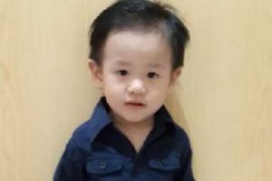 Tragedi nahas, anak ini meninggal tertimpa pintu rusak di restoran