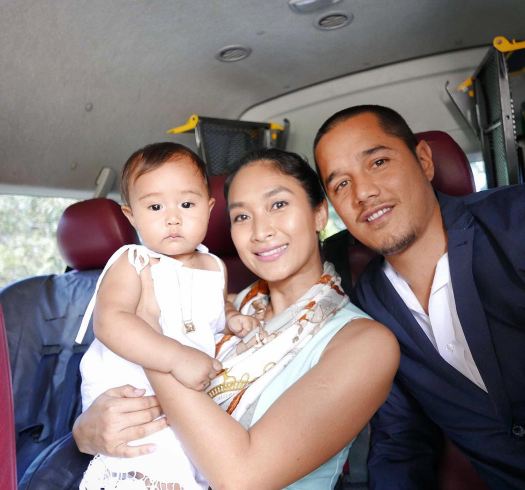 Keluarga Happy Salma © 2016 brilio.net Keluarga Happy Salma © 2016 brilio.net