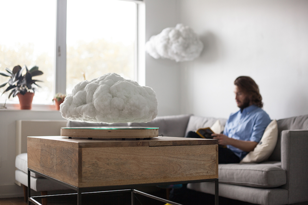 Speaker portable berbentuk awan mendung ini bisa melayang, wow
