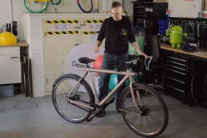 Sepeda ini canggih banget, bisa berjalan sendiri tanpa pengemudi