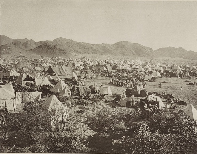 foto ini tunjukkan suasana ibadah haji ratusan tahun yang lalu © 2016 ilmfeed