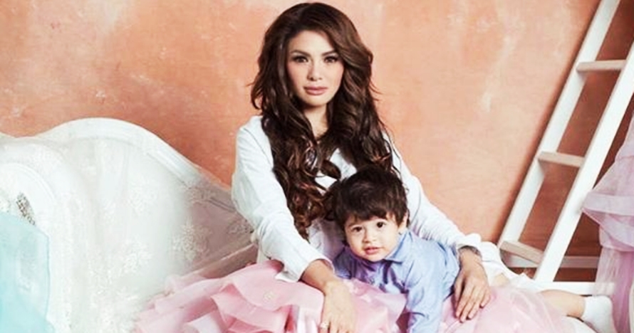 10 Foto lucunya Azka Raqilla, putra Nikita Mirzani yang pintar bergaya