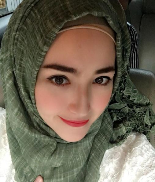 foto ini bukti Adelia Pasha juga fashionable abis © 2016 instagram foto ini bukti Adelia Pasha juga fashionable abis © 2016 instagram