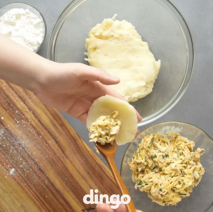 Coxinha kroket ala Brazil © 2016 dingo ID Coxinha kroket ala Brazil © 2016 dingo ID