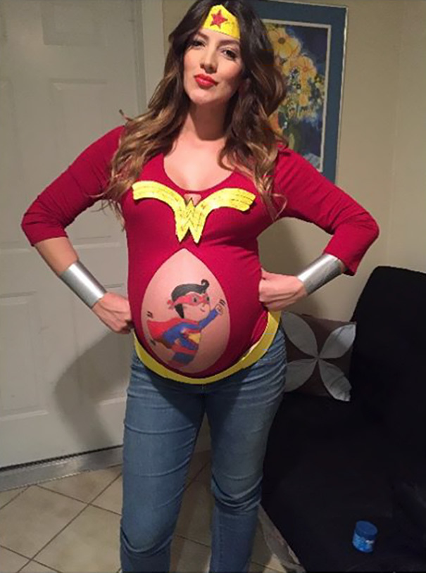 12 Tingkah konyol ibu hamil dengan kostum unik ini bikin geli sendiri