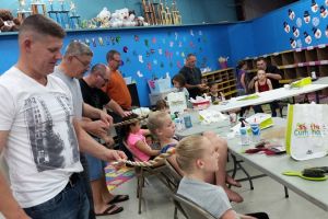 Tempat ini khusus buat kaum ayah yang ingin belajar ngepang 