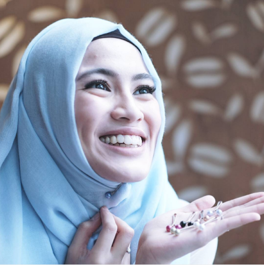 Artis cantik tanpa sulam alis 1-8 © 2016 brilio.net