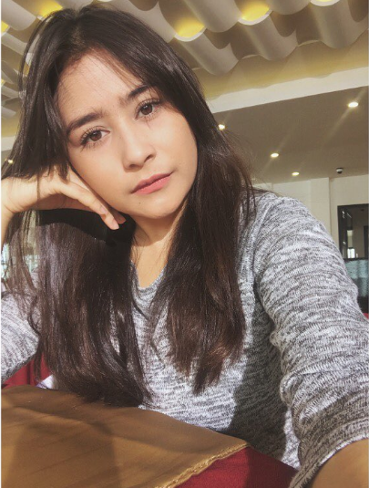 Artis cantik tanpa sulam alis 1-8 © 2016 brilio.net