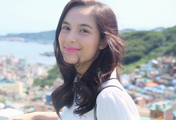 Artis cantik tanpa sulam alis 1-8 © 2016 brilio.net