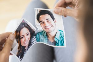 10 Perilaku cowok ini bikin cewek minta putus lho