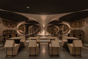 Bangunan perpustakaan ini keren banget, bikin pengen baca buku di sana