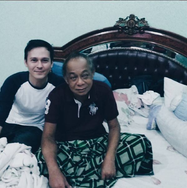 Artis Sakit 90 © 2016 brilio.net Artis Sakit 90 © 2016 brilio.net