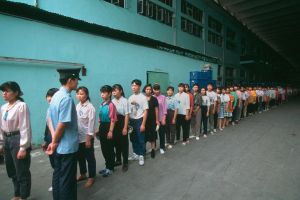 8 Fakta miris di balik harga murah mainan buatan China